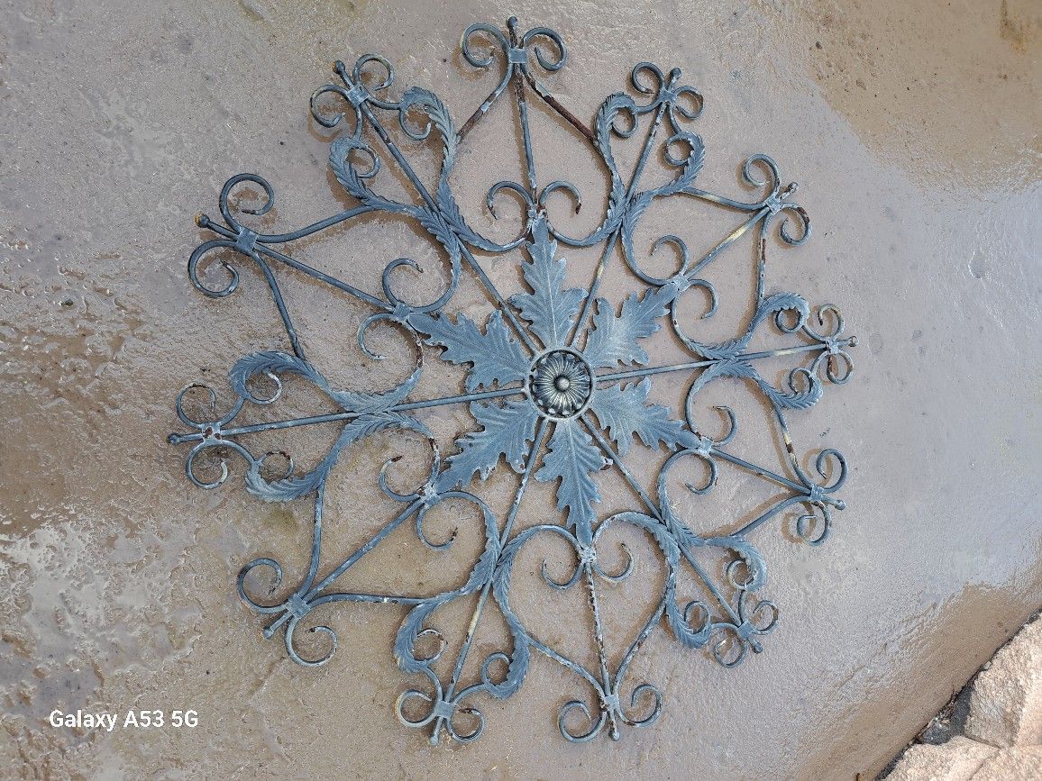 35" Metal Wall Art
