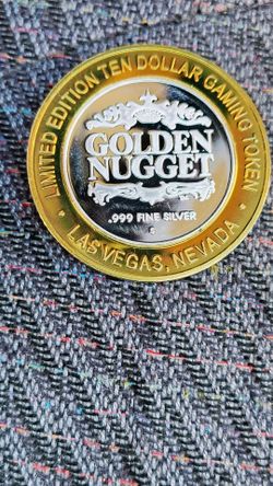 GOLDEN NUGGET LIMITED EDITION TEN DOLLAR GAMING TOKEN .999 FINE SILVER COIN. GOLDEN NUGGET LIMITED EDITION TEN DOLLAR