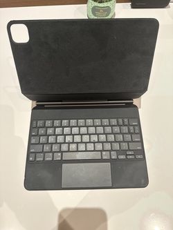 Magic Keyboard for iPad (11inch)