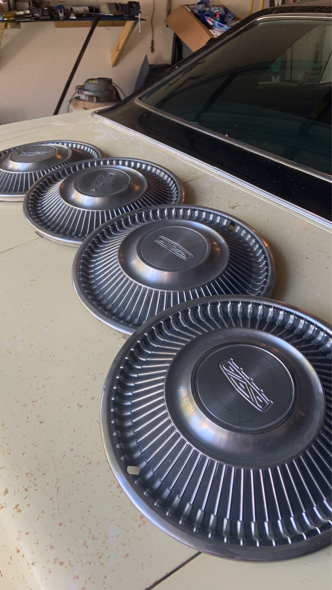 1968 Ford Vintage Hubcaps - Torino