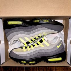 Nike Air Max 95 “OG Neon” (2015) Men’s Size 12