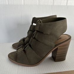 Size 7 Open Toe Block Heel Sandals NEW, Zapatos Talla 7 Para Mujer Nuevos en Caja