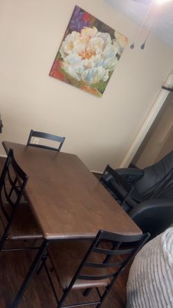 Dinner Table & Chairs
