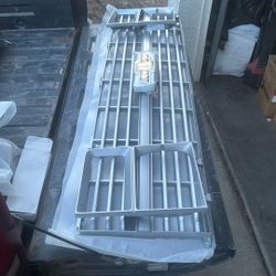 83-84 Chevrolet Grill C10 