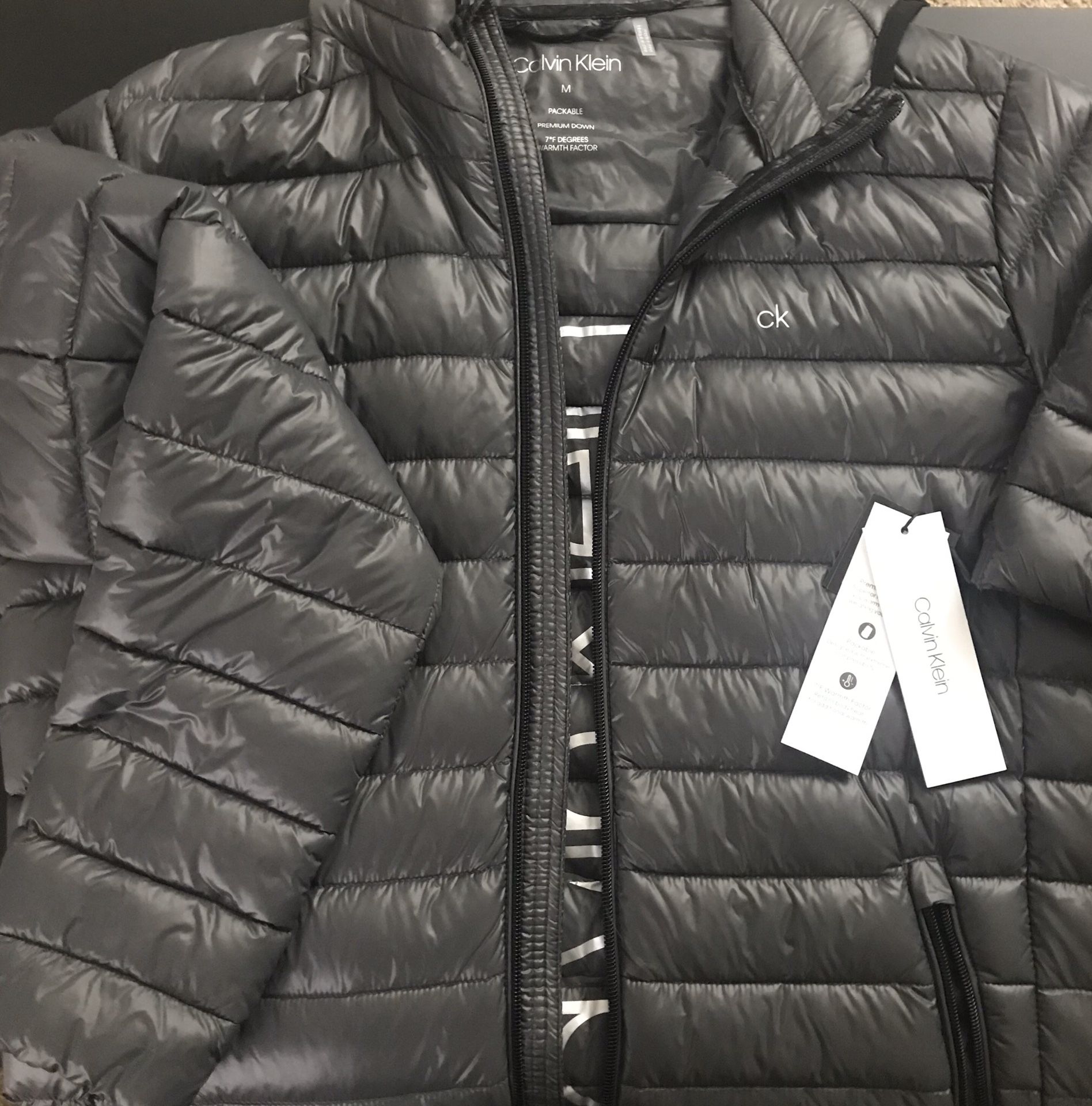 Calvin Klein men’s Down hooded puffer Jacket-packable down.