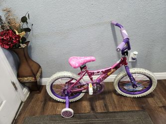Dynacraft Bike Kids Girl 16 new Ready to ride good condition