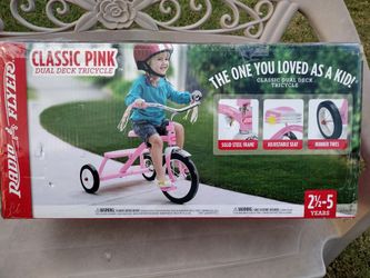 Radio Flyer Classic Pink Dual Deck Tricycle with 12 inch Front Wheel and Adjustable Seat for Ages 2 1/2 - 5 years, Pink