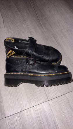 Doc martens Mary Jane platform size 6