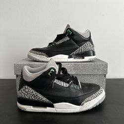 Jordan 3 Green Glow size 8.5