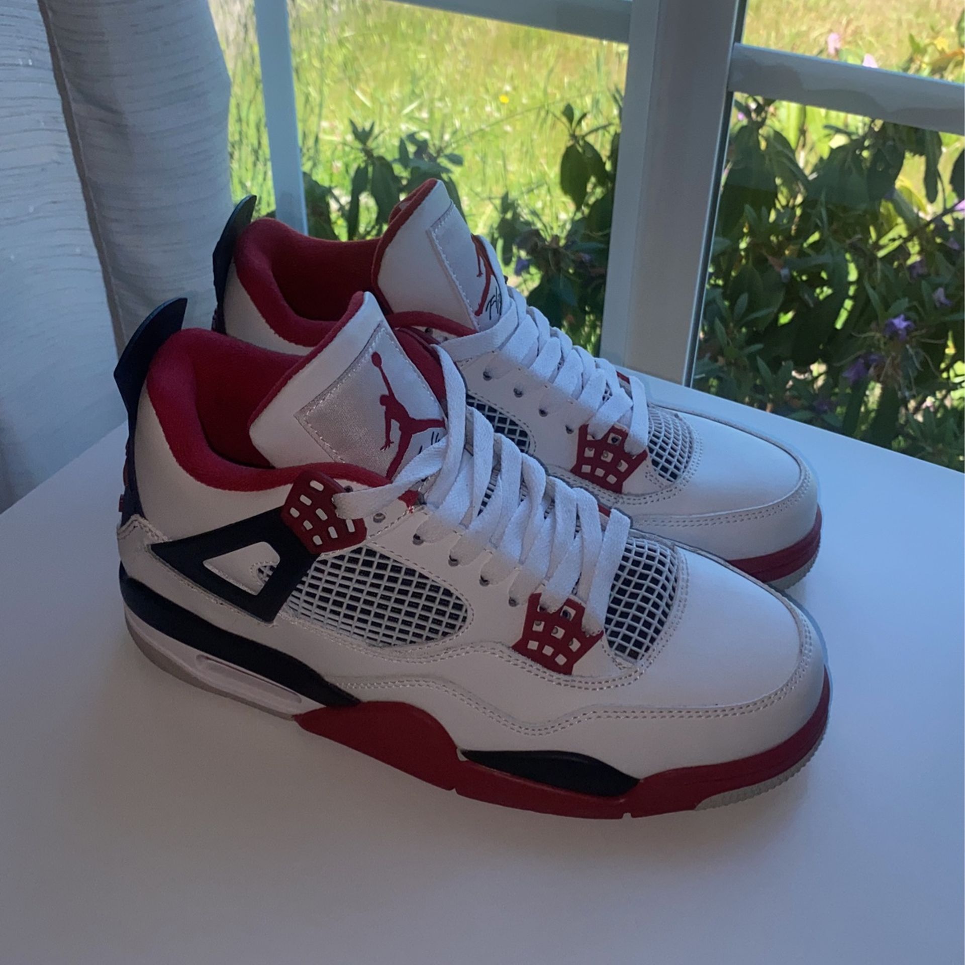 2020 Air Jordan 4 Retro OG ‘Fire Red’ Size 7
