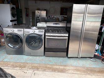 Refrigerador,washer& gas dryer,stove