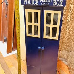 Doctor Who Cabinet