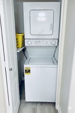 24” Stacked Washer Dryer Unit
