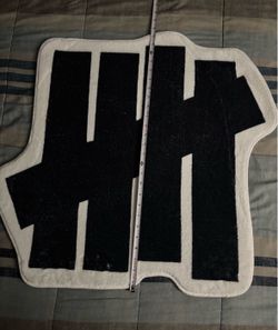 Undefeated soft rug