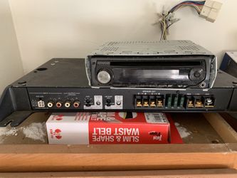 Kenwood radio and explod amp