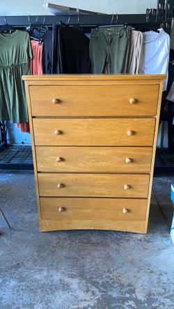 5-Drawer Wooden Chest Dresser