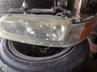Driver's Side Headlight And Corner Light For 94-97 Honda Accord