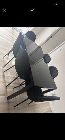 Kitchen table with chairs