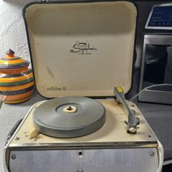 Vintage Symphonic Turntable Model 1123🙂 Please Read Item Description