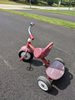 Radio Flyer Kids Tricycle