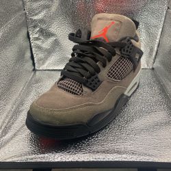 Air Jordan 4 Retro