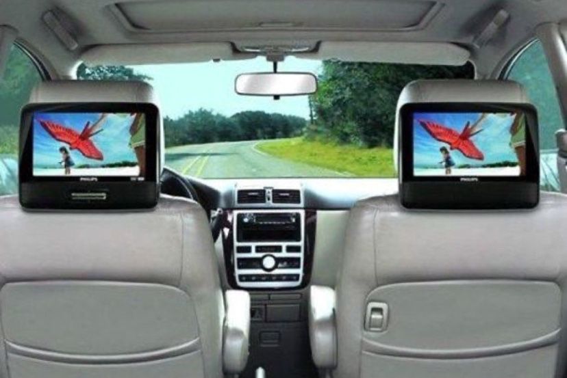 Philips PD9012/17 Dual Screen 9" Portable DVD Player