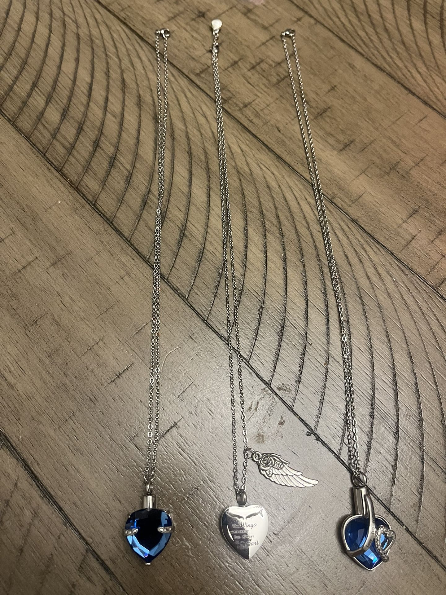 Jewerly Heart neclaces 3 for 25