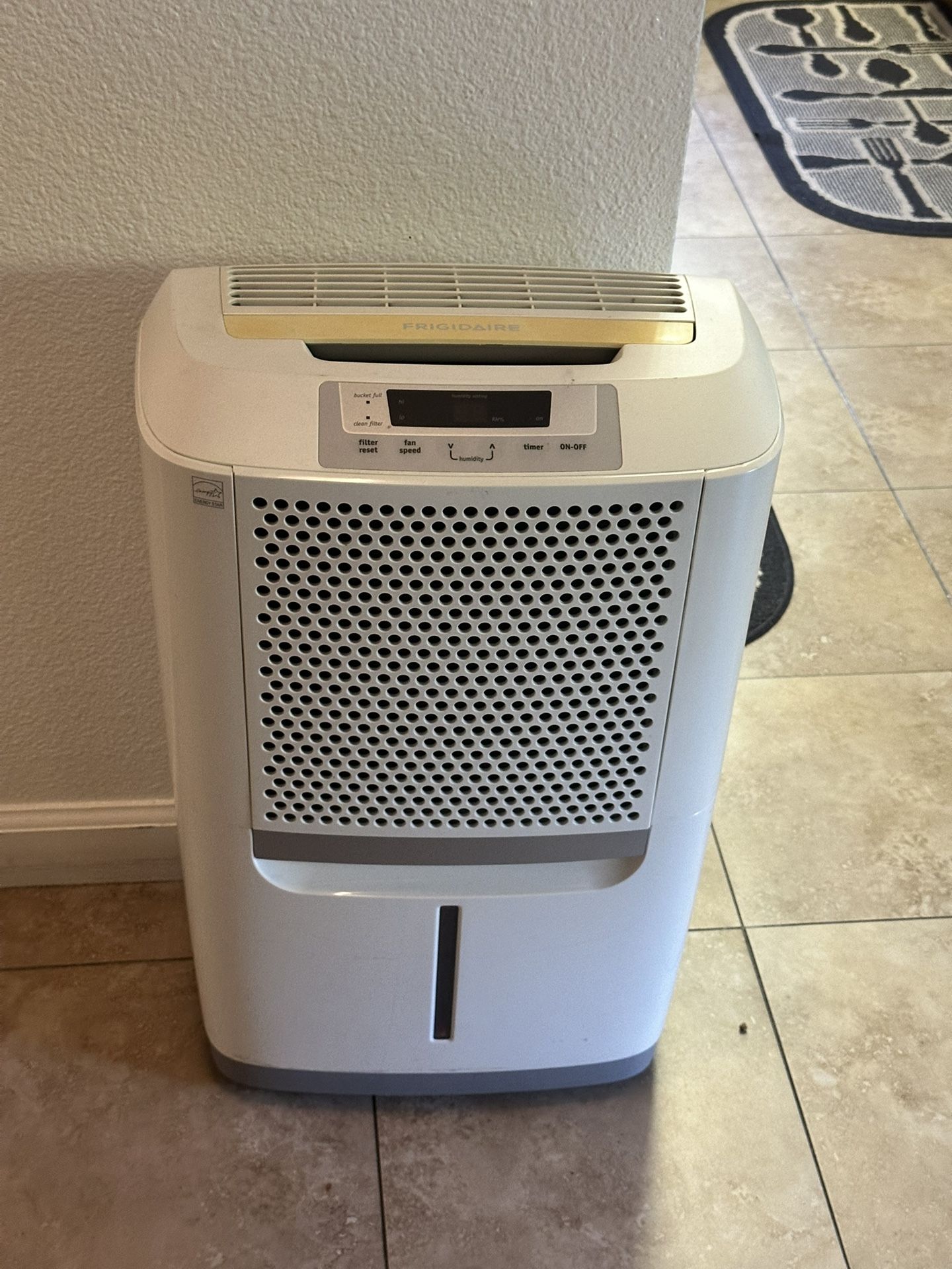 Frigidaire Dehumidifier – Great Condition