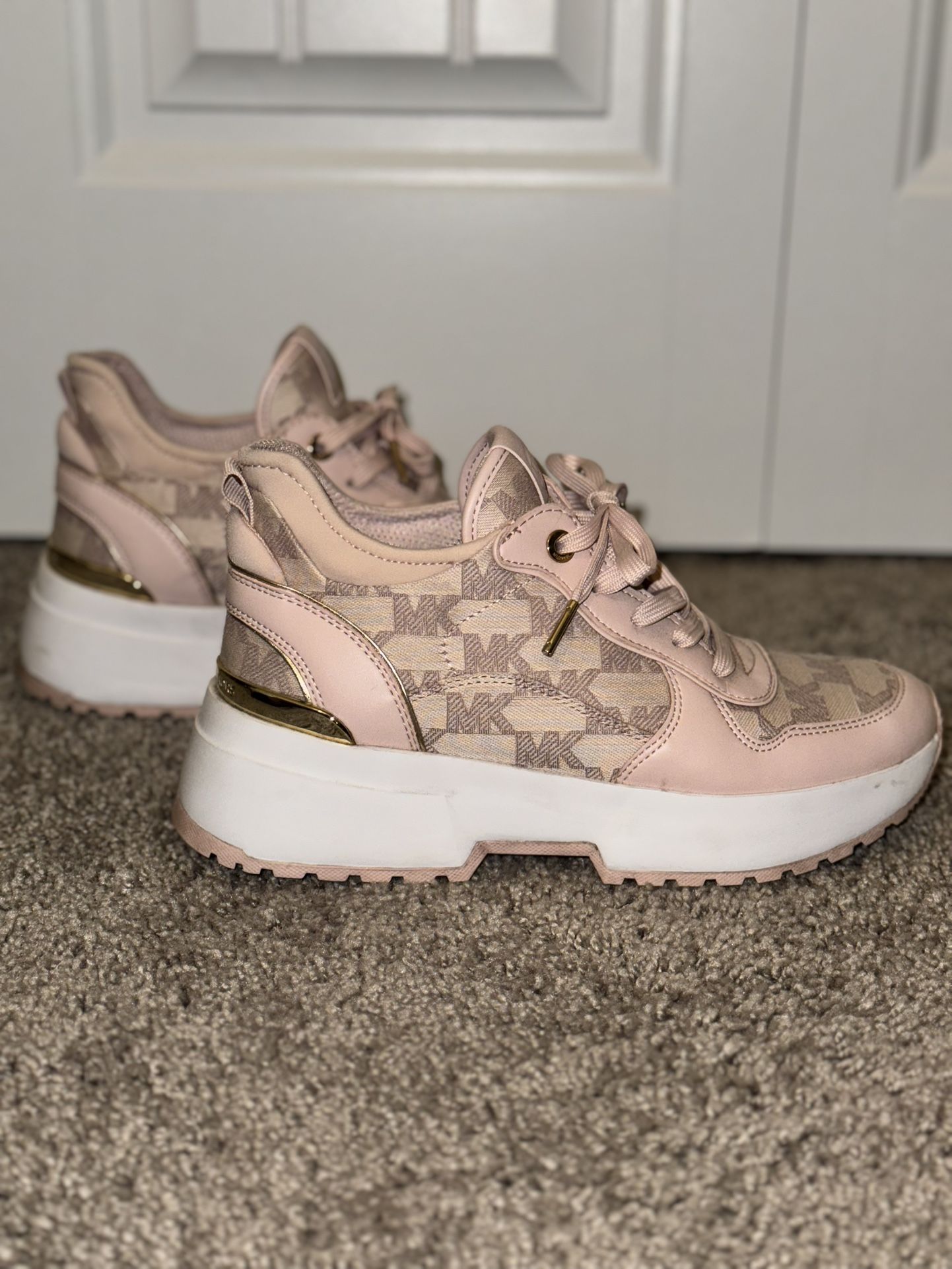 Michael Kors Muse Trainer Size 7