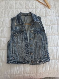 American Eagle Distressed Denim Vest