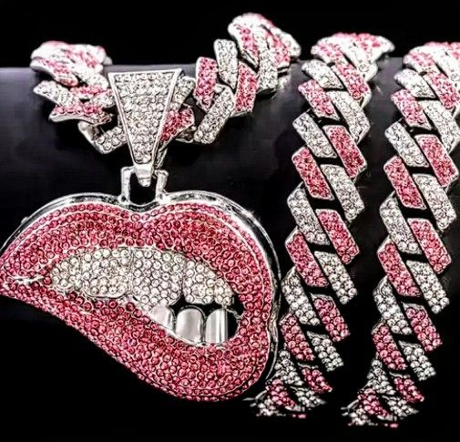 Pink/White Gold Chain & Pendant
