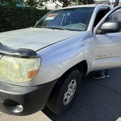 Toyota Tacoma sr5