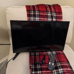 25 Inch Insignia TV With Remote