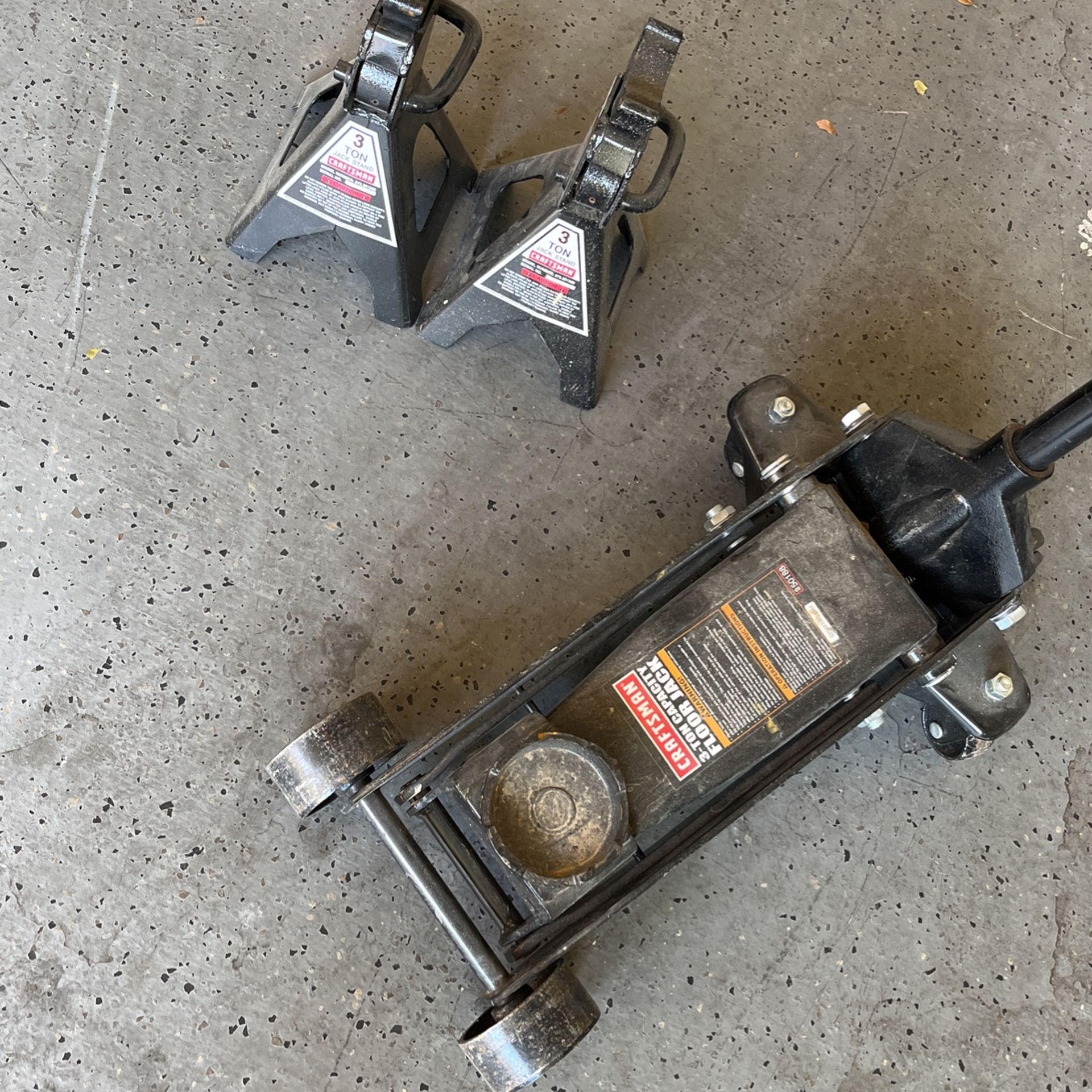 3 Ton Floor Jack With 3 Ton Jack Stands for Sale in Las Vegas, NV OfferUp