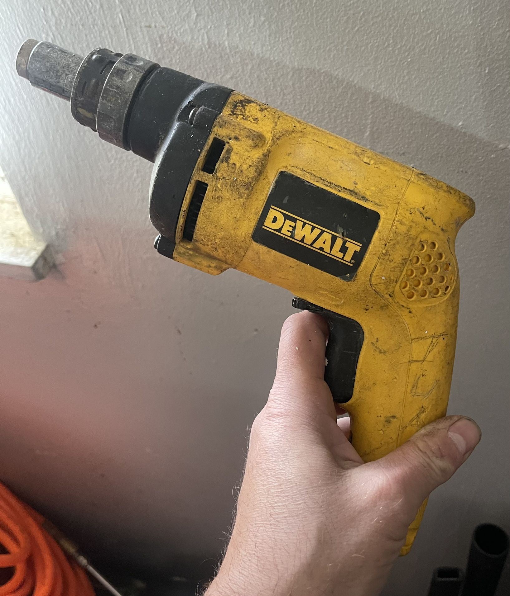 Dewalt DW 255 Drywall Screw Gun
