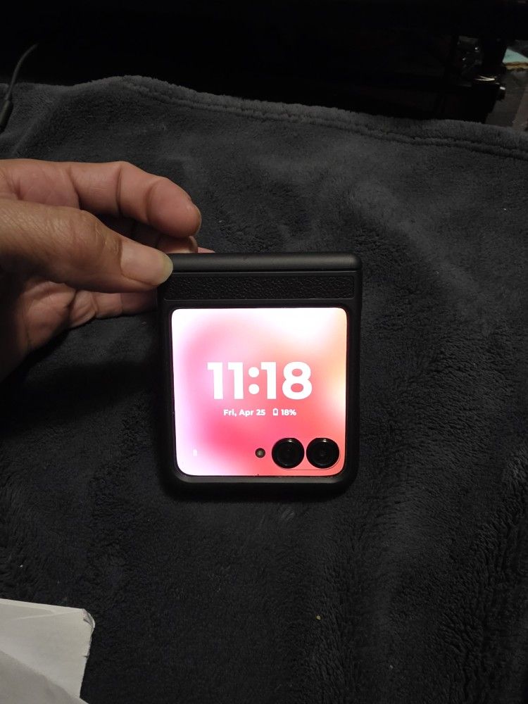 2024 Motorola Razr