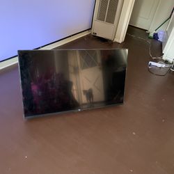 43” Amazon Fire Tv With Wall Mount