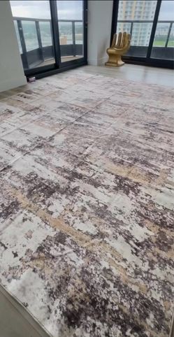 Modern Area rug