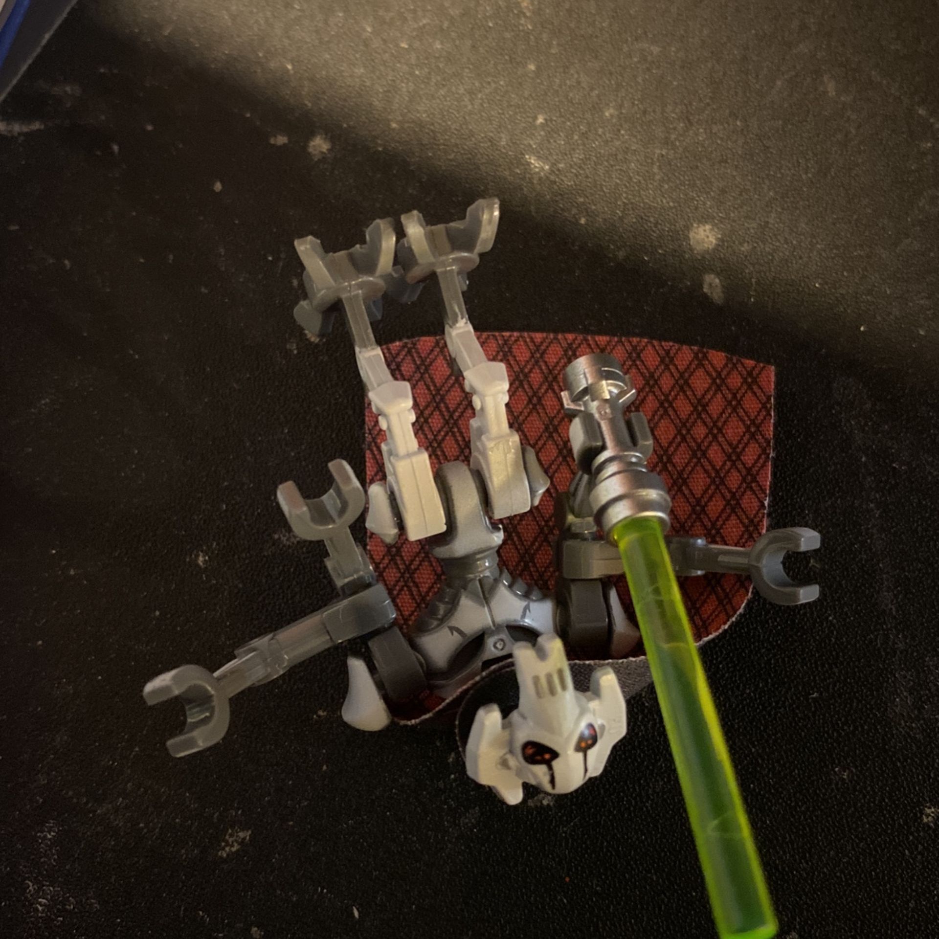Lego Star Wars General Grievous 2014 With Custom Cape From https://offerup.com/redirect/?o=VGhlY2FwZWNhbnRpbmEuY29t