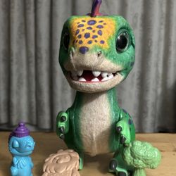 Fur Real Munchin’ Rex