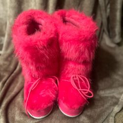 Fuzzy Ankle Platform Snow Boots Pink