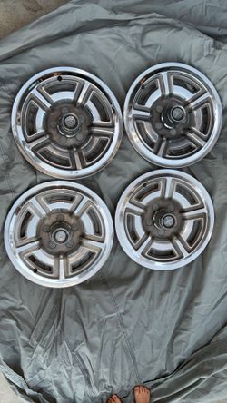 Hubcaps For A Mustang, Galaxy
