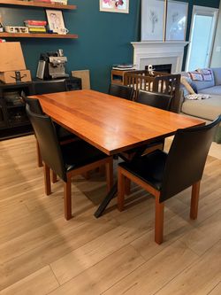 Restoration Hardware Dining Room Table and 6 Chairs