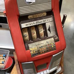 Mills Blue-Bell old slot machine vintage!