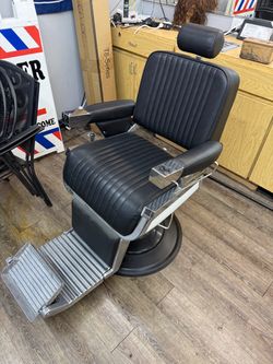 Barber chair