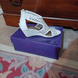 White Wedges  New