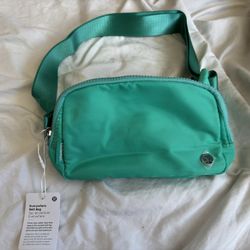 Lululemon Everywhere Belt Bag Brand New