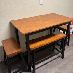 Table And Chairs 