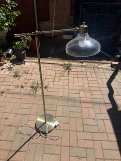 Brass Floor Lamp with Clear Glass Shade – Adjustable – Excellent Condition