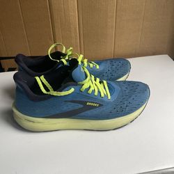 Size 9  Brooks Hyperion Tempo Blue Nightlife In Good Condition See All Pictures